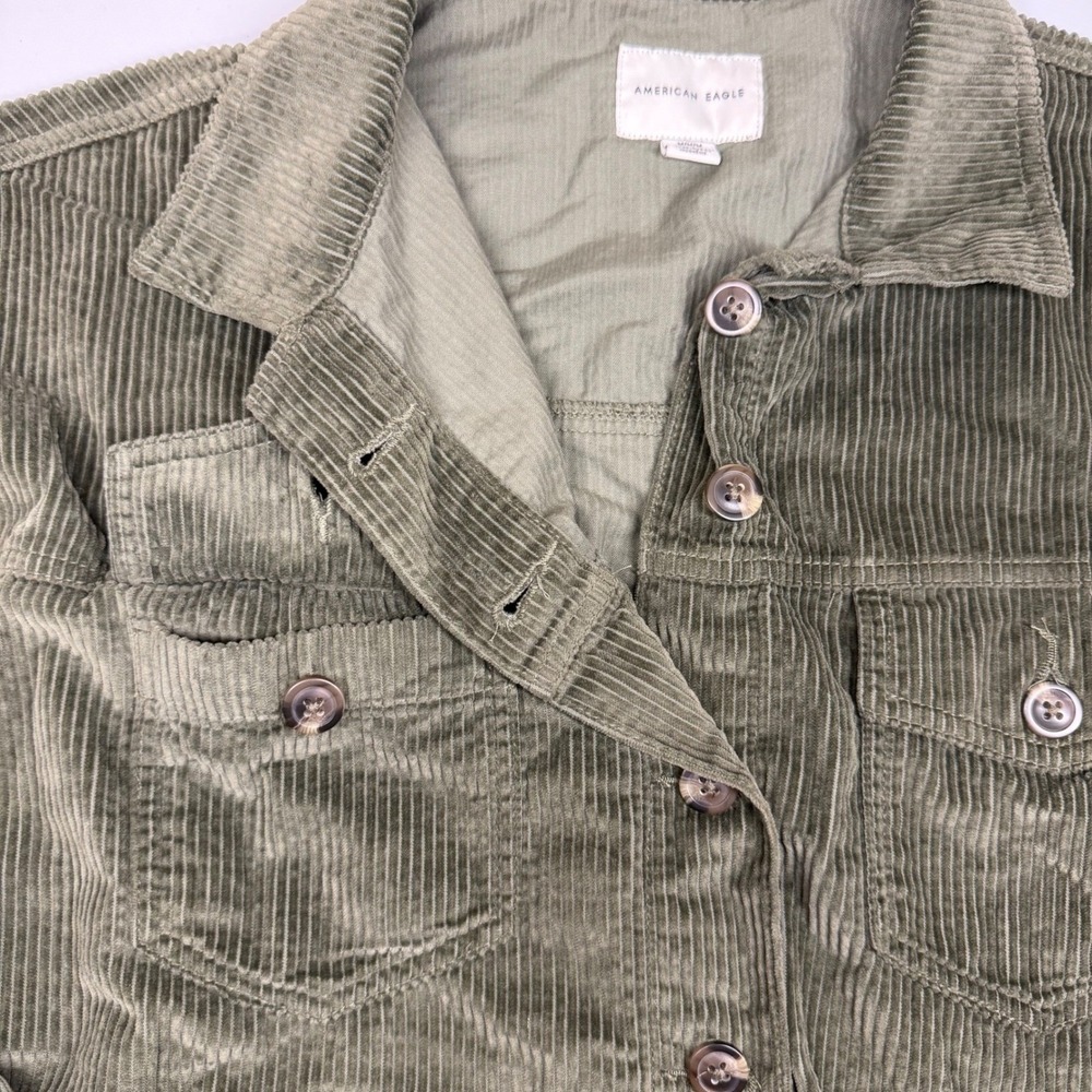 American Eagle Corduroy Cropped Shacket Olive Green Womens Medium Frayed Hem - Picture 6 of 10